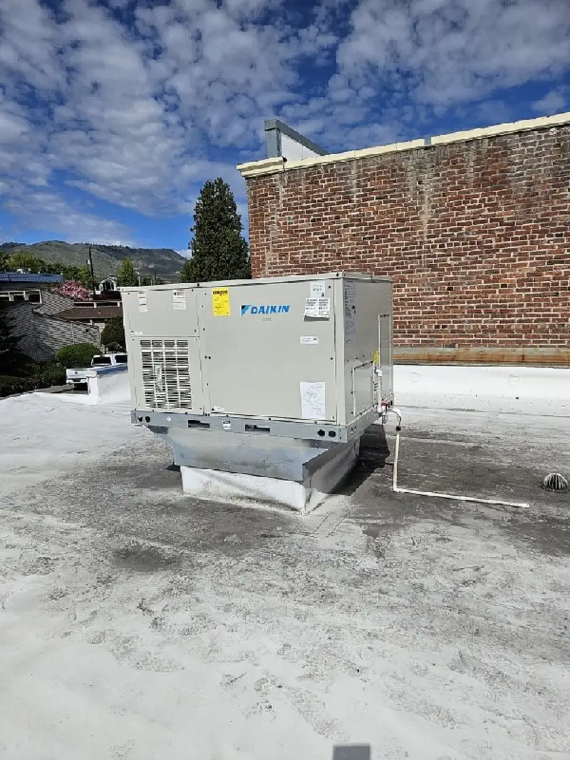 Daikin rooftop package unit installed by Central Washington Heating and Air on a commercial building in Wenatchee